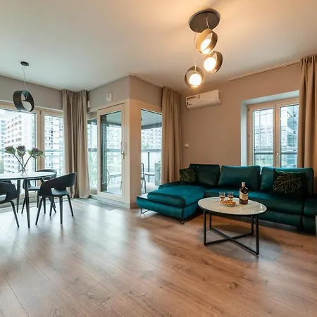 Mennica Apartman *